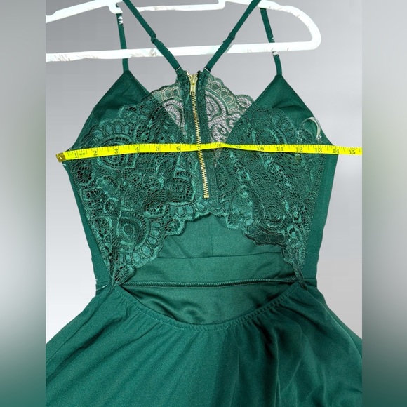 Emerald Sundae Green Lace Detail Dress - Layered and Lightly Flared Size SMALL - Picture 11 of 13